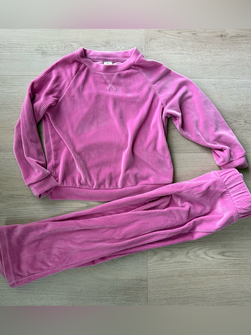 Pink velour set
